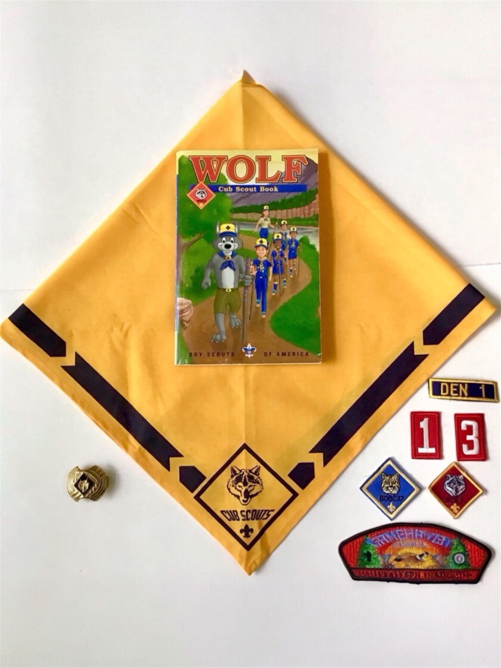 Vintage WOLF Cub Boy Scout 9Pc Lot Neckerchief Scarf, Slide, Book, Patches Badge